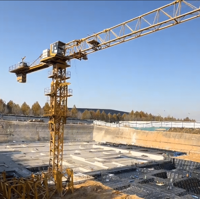 XCMG XGT6515-10 FLAT-TOP TOWER CRANE