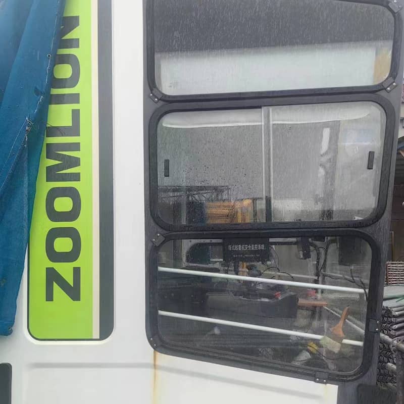 FLAT TOP TOWER CRANE WA6017-8